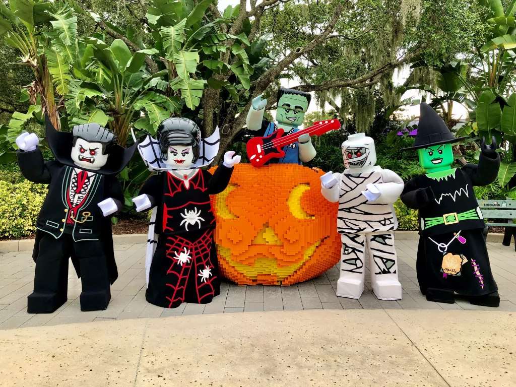 Lego Joins Bear's Den Resort Orlando For Some Halloween Fun.